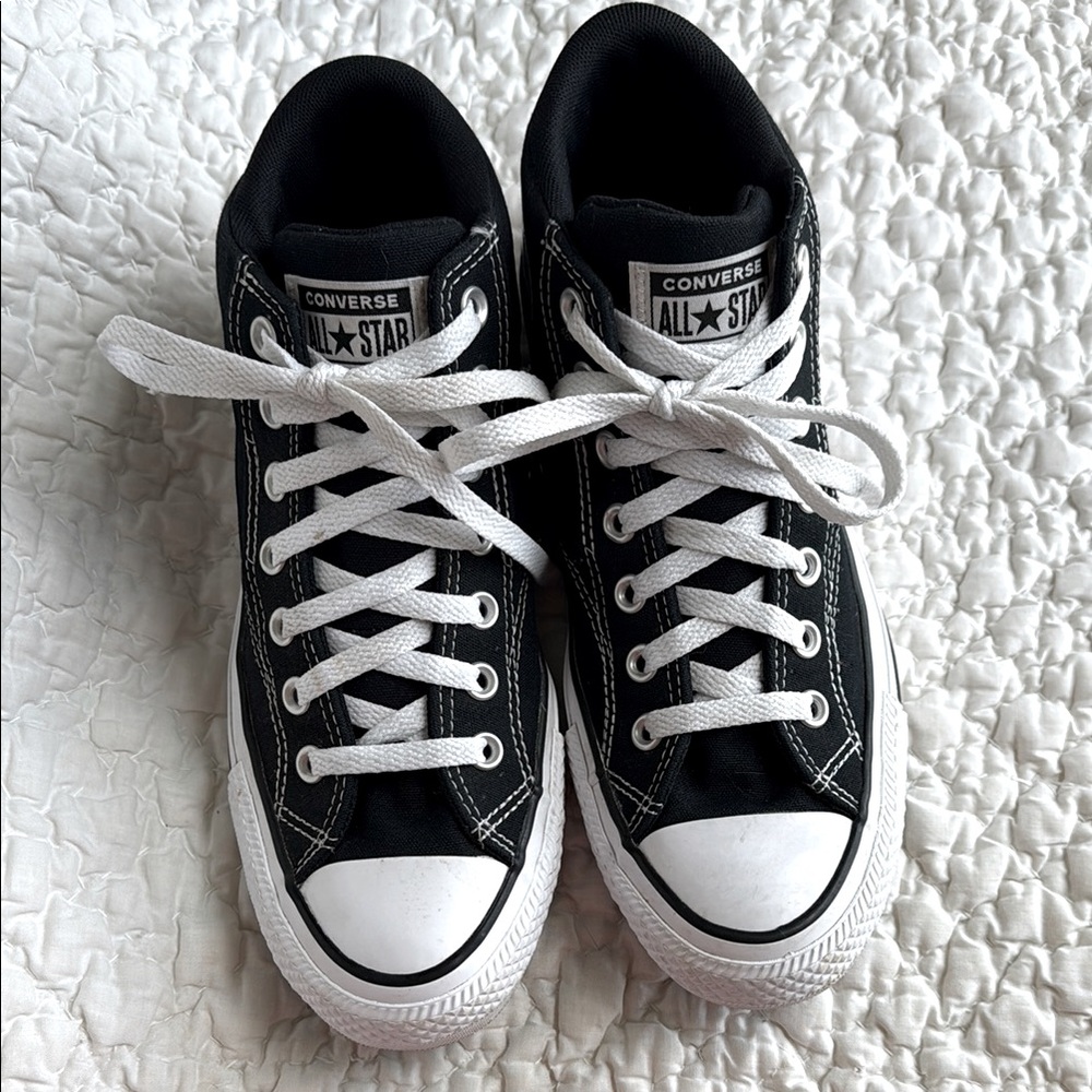 🌻 Converse Unisex Chuck Taylor All Star Malden Street Sneaker